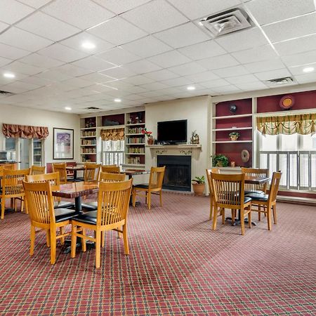 Econo Lodge - Perry National Fair Ground Area Εξωτερικό φωτογραφία
