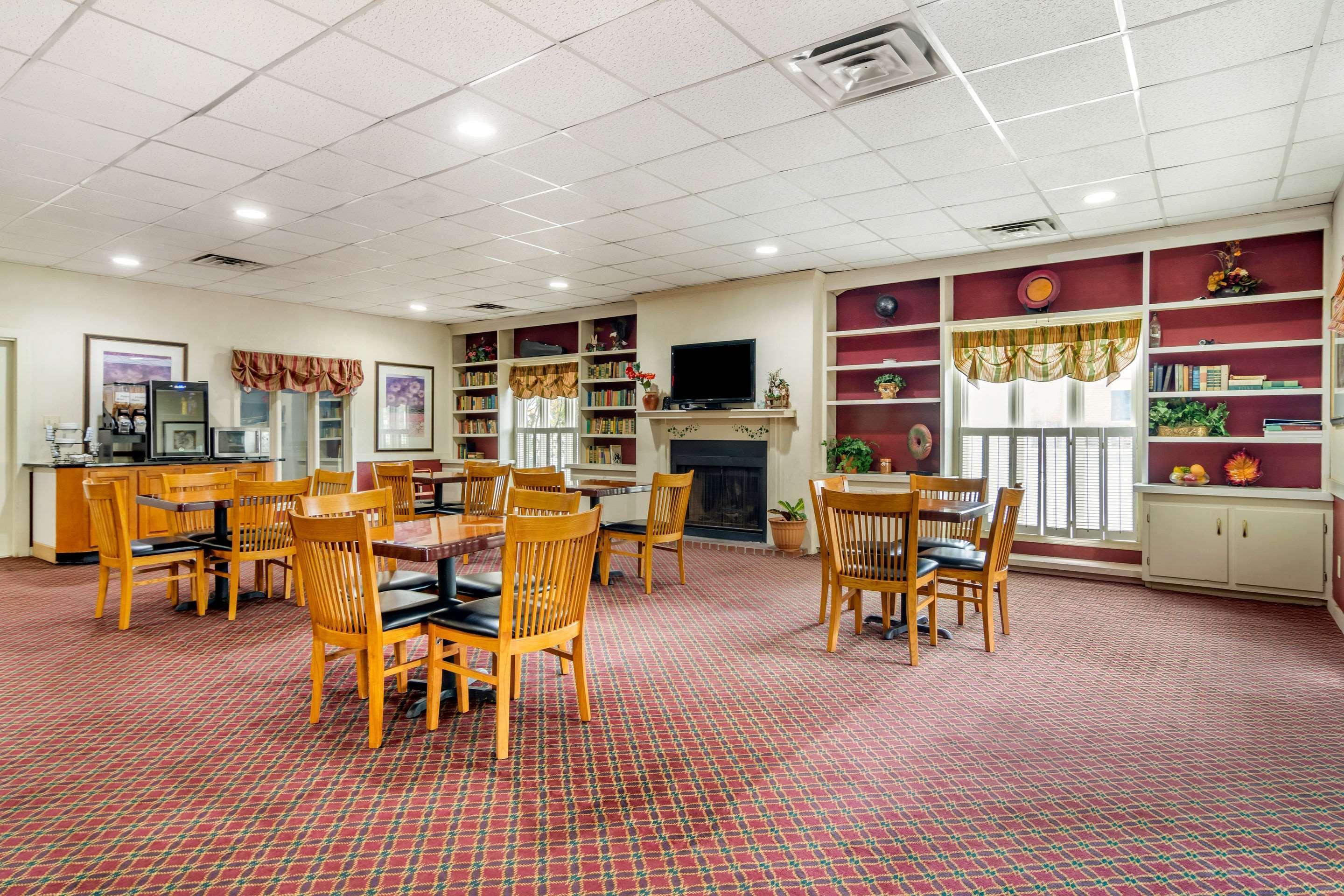 Econo Lodge - Perry National Fair Ground Area Εξωτερικό φωτογραφία