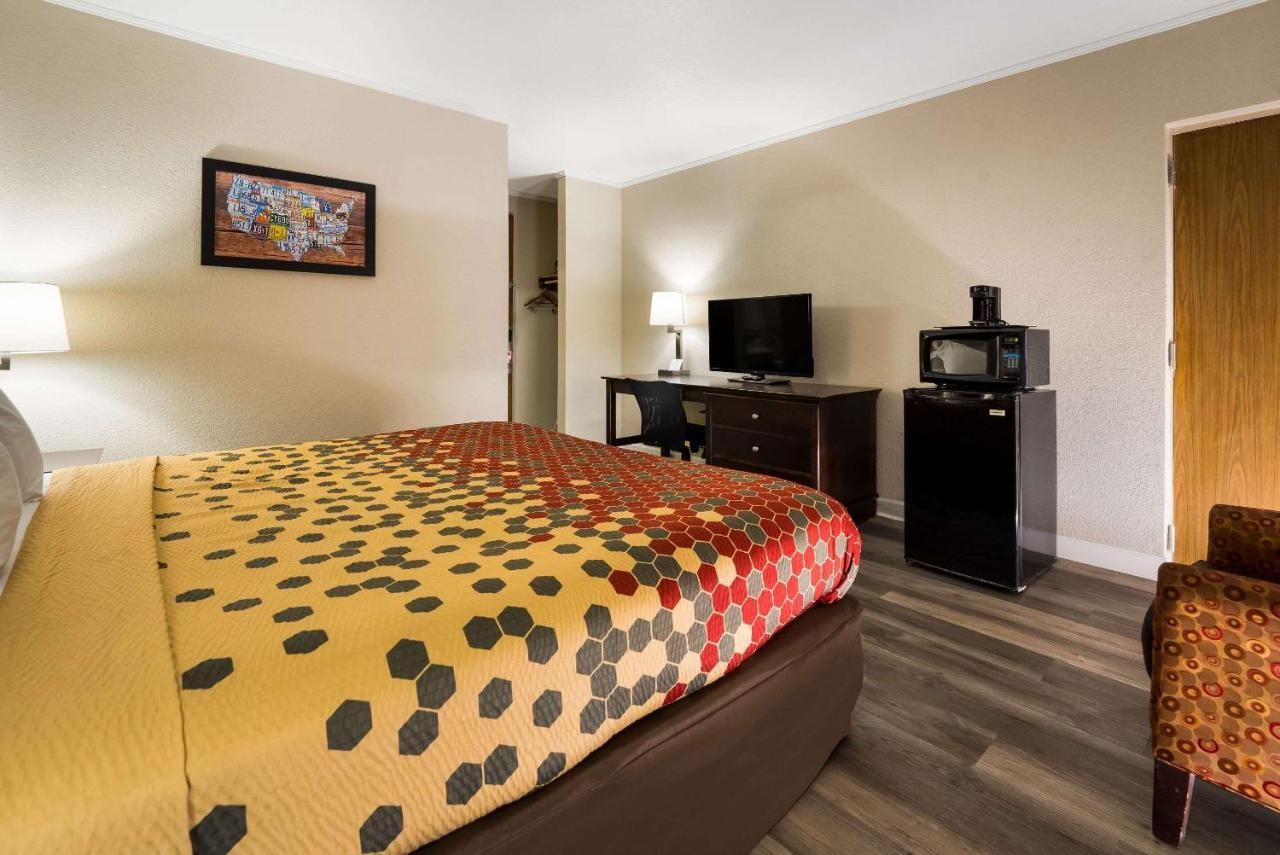 Econo Lodge - Perry National Fair Ground Area Εξωτερικό φωτογραφία