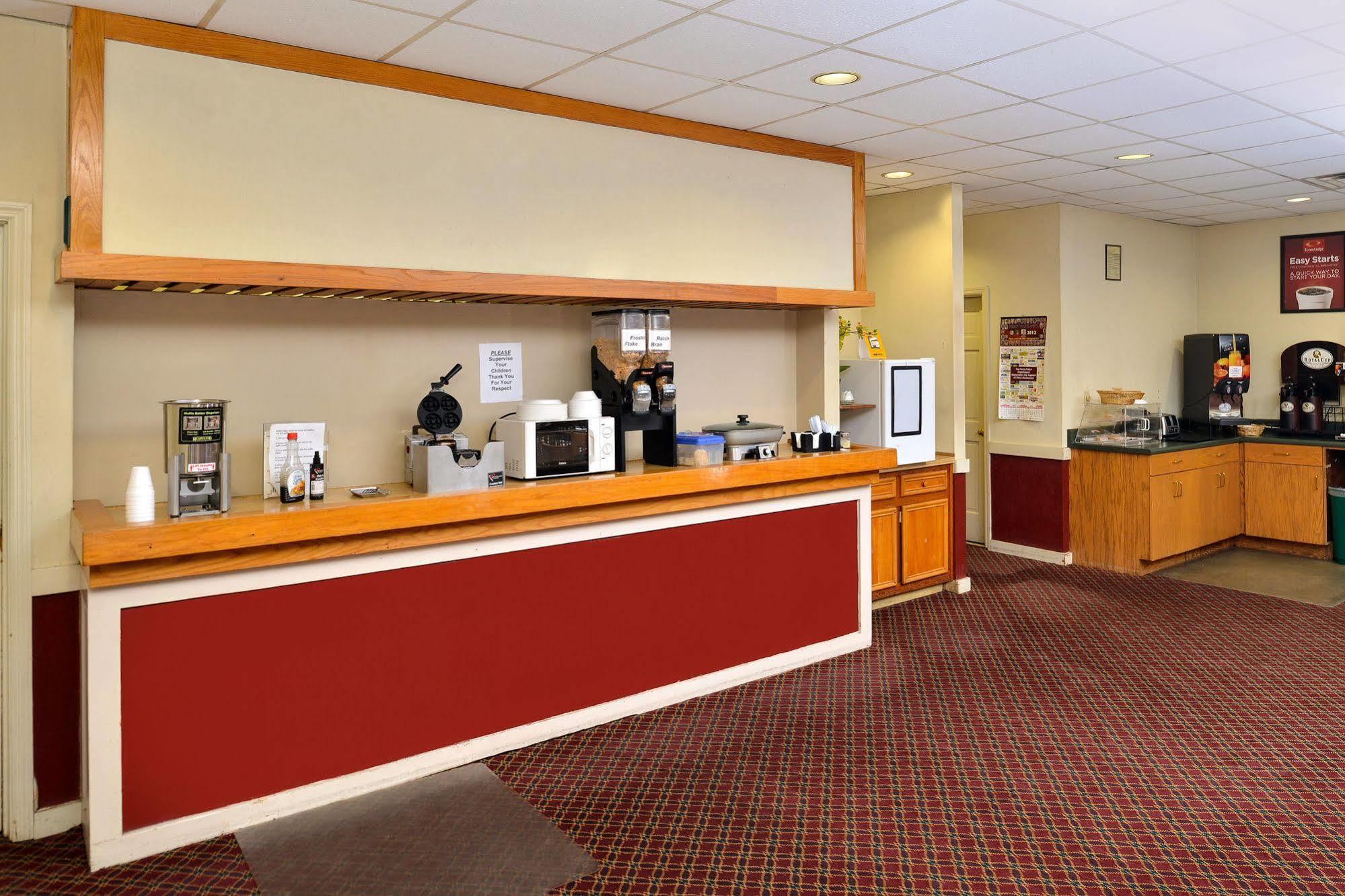 Econo Lodge - Perry National Fair Ground Area Εξωτερικό φωτογραφία